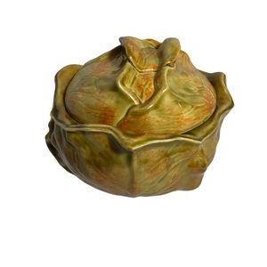 Vintage Holland Mold cabbage covered dish